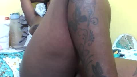 Snapshot of princessmiles2 chatting on 9, 6, 2026 phelly online show from 9, 6, 2026