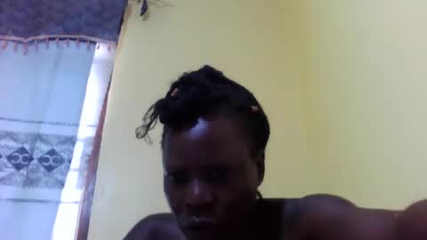 Snapshot of princessmiles2 chatting on 20, 6, 2026 phelly online show from 20, 6, 2026