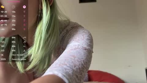 Snapshot of prttyby69 chatting on 13, 5, 2026 Oli online show from 13, 5, 2026