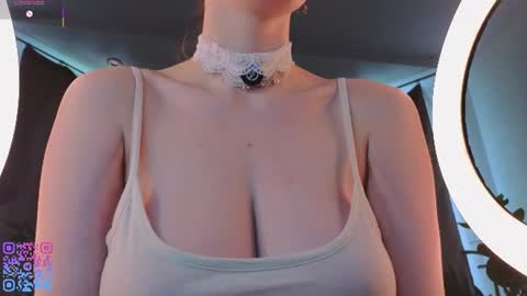 Teri  My favorite vibes 77 101 222 666 online show from 12, 6, 2026