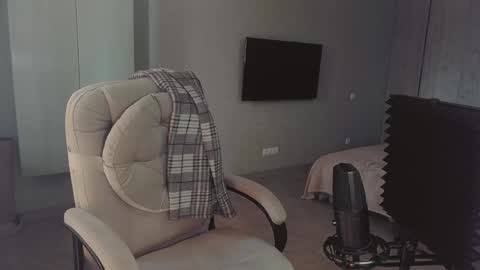 Snapshot of quietluxury chatting on 20, 5, 2026 quietluxury online show from 20, 5, 2026