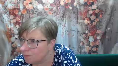 Snapshot of radachudna chatting on 4, 7, 2026 RadaChudna online show from 4, 7, 2026