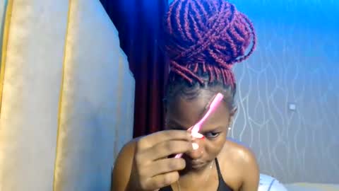 Snapshot of raven_luxe chatting on 11, 5, 2026 Raven online show from 11, 5, 2026