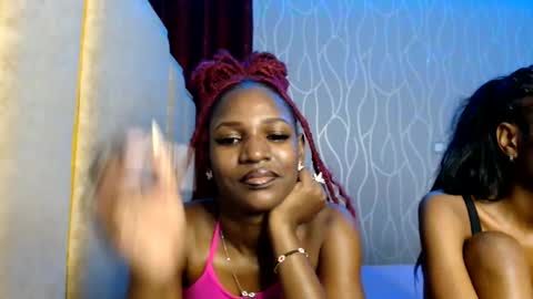 Snapshot of raven_luxe chatting on 27, 5, 2026 Raven online show from 27, 5, 2026