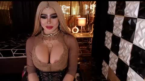 ravenmystiquex online show from 23, 6, 2026