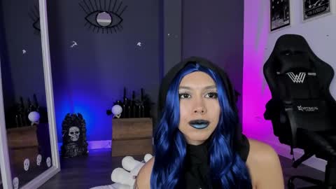 Snapshot of ravenwitch_ chatting on 4, 6, 2026 Raven Witch online show from 4, 6, 2026