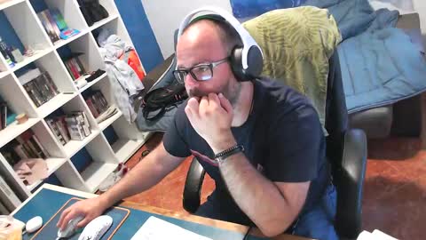 ravingr3d3 online show from 18, 5, 2026
