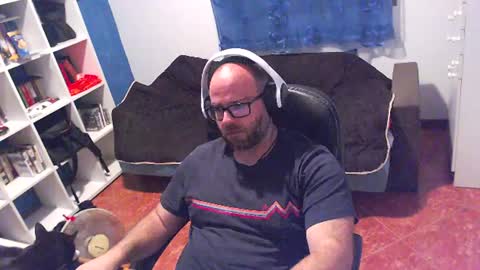 ravingr3d3 online show from 9, 6, 2026