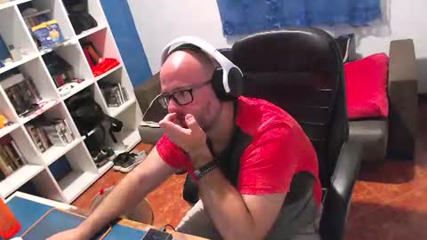 ravingr3d3 online show from 22, 6, 2026