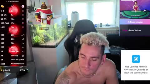 Snapshot of rayzel_white chatting on 24, 5, 2026 Rayzel White online show from 24, 5, 2026