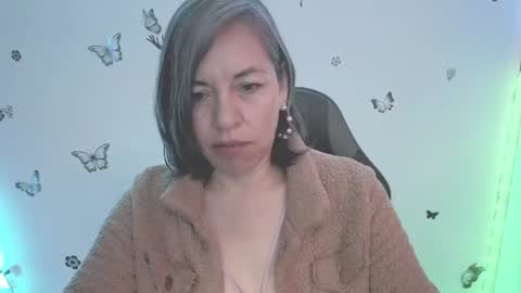 Rebbeca online show from 7, 6, 2026