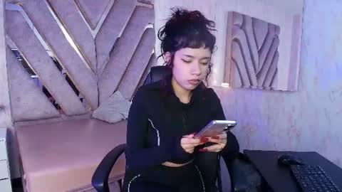 red_pandaa online show from 10, 6, 2026