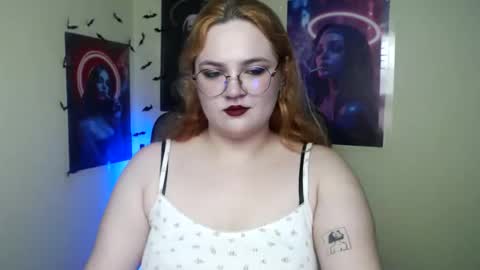 Snapshot of redhotqueen1 chatting on 20, 5, 2026 Rina online show from 20, 5, 2026