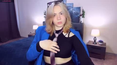 RemiPeach online show from 8, 6, 2026
