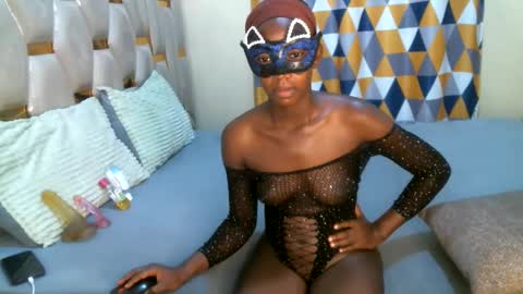 remmyqueen online show from 11, 6, 2026