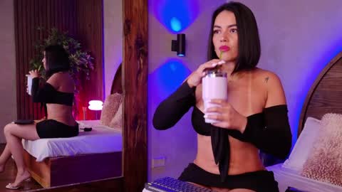 Renata online show from 6, 6, 2026