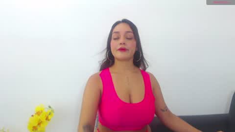 renatabrownn28 online show from 19, 6, 2026