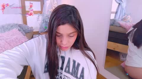 renataleclair online show from 15, 5, 2026