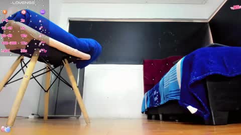 Rianna Garcia online show from 9, 6, 2026