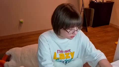 Snapshot of richardlundsten chatting on 18, 6, 2026 Luna online show from 18, 6, 2026