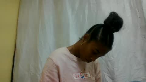 Snapshot of richella34 chatting on 6, 7, 2026 richella34 online show from 6, 7, 2026