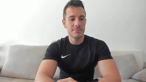 Snapshot of roberto4ever chatting on 11, 5, 2026 roberto4ever online show from 11, 5, 2026
