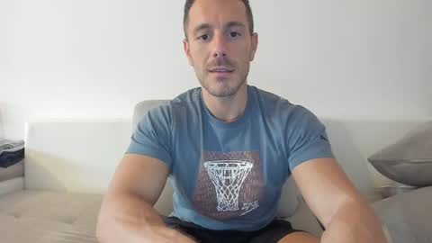 Snapshot of roberto4ever chatting on 13, 6, 2026 roberto4ever online show from 13, 6, 2026