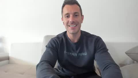 Snapshot of roberto4ever chatting on 15, 6, 2026 roberto4ever online show from 15, 6, 2026