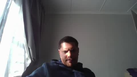 robinidessundercover34 online show from 16, 6, 2026
