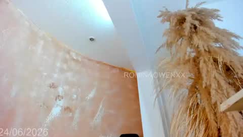 ROMINA OWEN online show from 24, 6, 2026