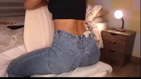Rouss marie henao  online show from 13, 6, 2026
