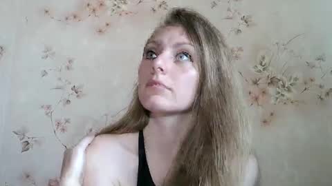roxyfox18x01 online show from 15, 5, 2026