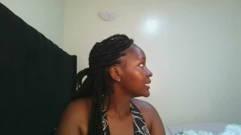 Snapshot of royal_goddes2 chatting on 15, 6, 2026 royal_goddes2 online show from 15, 6, 2026
