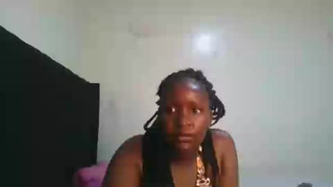 Snapshot of royal_goddes2 chatting on 16, 6, 2026 royal_goddes2 online show from 16, 6, 2026