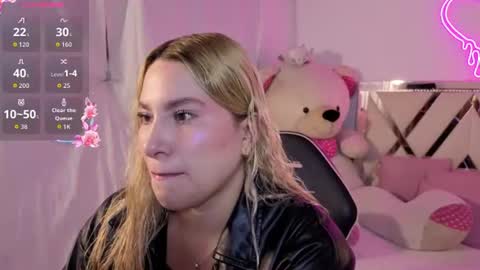 saaya_tay online show from 10, 6, 2026