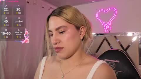 saaya_tay online show from 12, 6, 2026