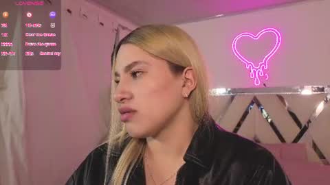 saaya_tay online show from 17, 6, 2026