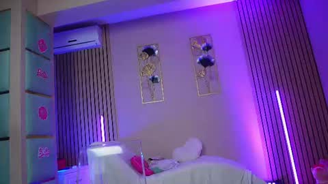 SabrinaJade online show from 10, 6, 2026