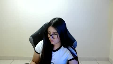 Sahaliefox  online show from 12, 6, 2026