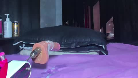 Snapshot of sam_naughty18 chatting on 14, 6, 2026 sam_naughty18 online show from 14, 6, 2026