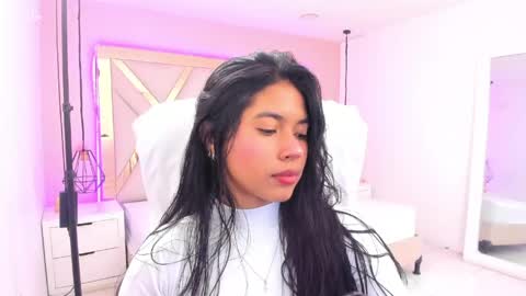 Snapshot of samantaa_shy chatting on 17, 5, 2026 sam online show from 17, 5, 2026
