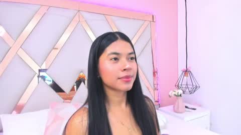 Snapshot of samantaa_shy chatting on 17, 6, 2026 sam online show from 17, 6, 2026