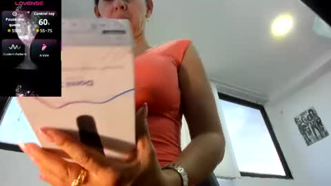 samantha_milfs online show from 24, 6, 2026