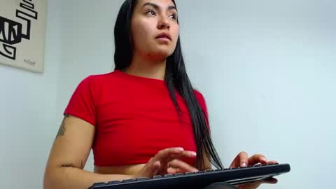 samantha_vaker online show from 17, 6, 2026