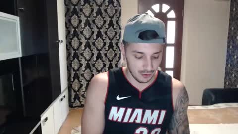 Sanchez Erik online show from 8, 1, 2025