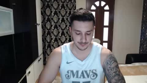 Sanchez Erik online show from 5, 2, 2025