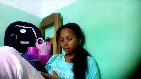 sandra1253099 online show from 8, 6, 2026