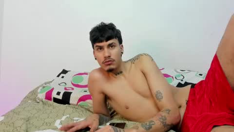 santy_of1 online show from 8, 6, 2026