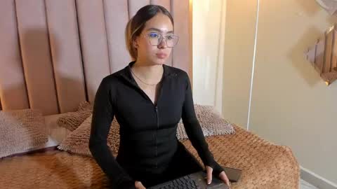   online show from 9, 6, 2026