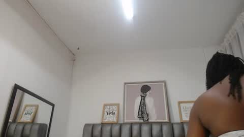 Snapshot of sara_marks chatting on 17, 6, 2026 S A R A online show from 17, 6, 2026
